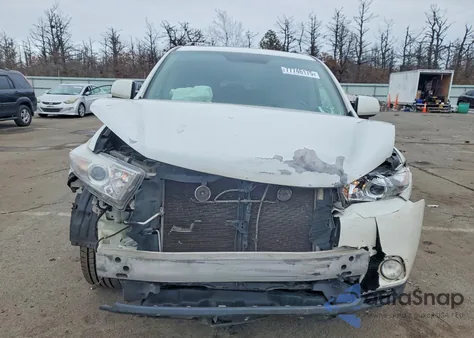 2012 Toyota Highlander Base z USA, uszkodzony, nr VIN 5TDBK3EH7CS140647